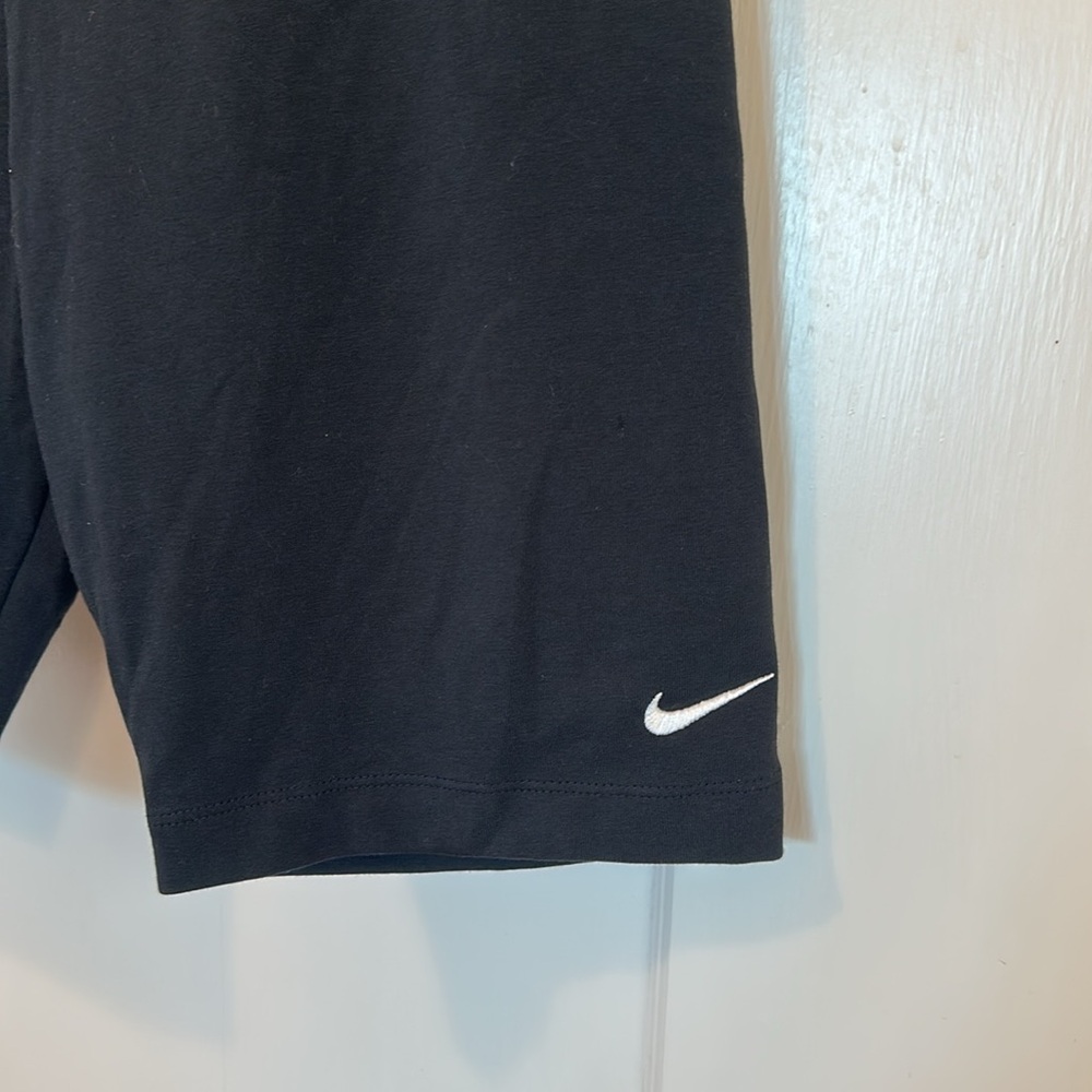 Nike NWOT Black Bike Shorts - Large - Picture 3 of 7